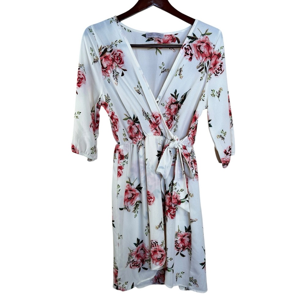Dream of Me Cream‎ Floral Faux Wrap Short Dress 3/4 Sleeve Woman's Sz Lg Cottage